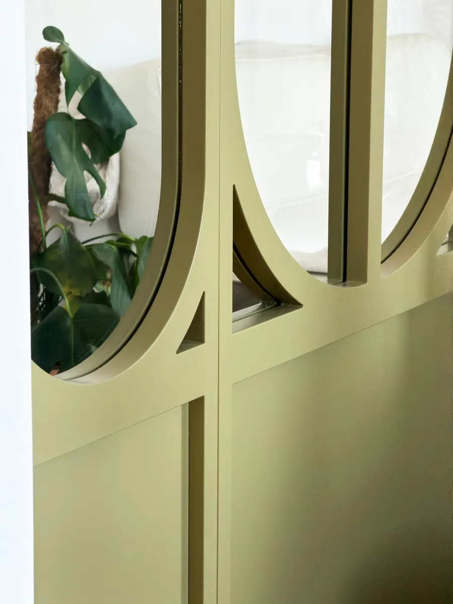 Détail des courbes de la verrière en bois sur mesure